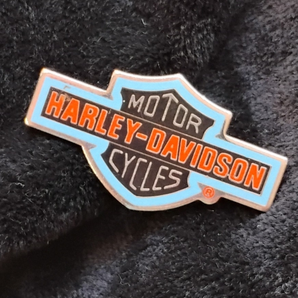 Vintage Harley Davidson Lapel Pin Enamel Bar & Shield Biker Motorcycle Retro